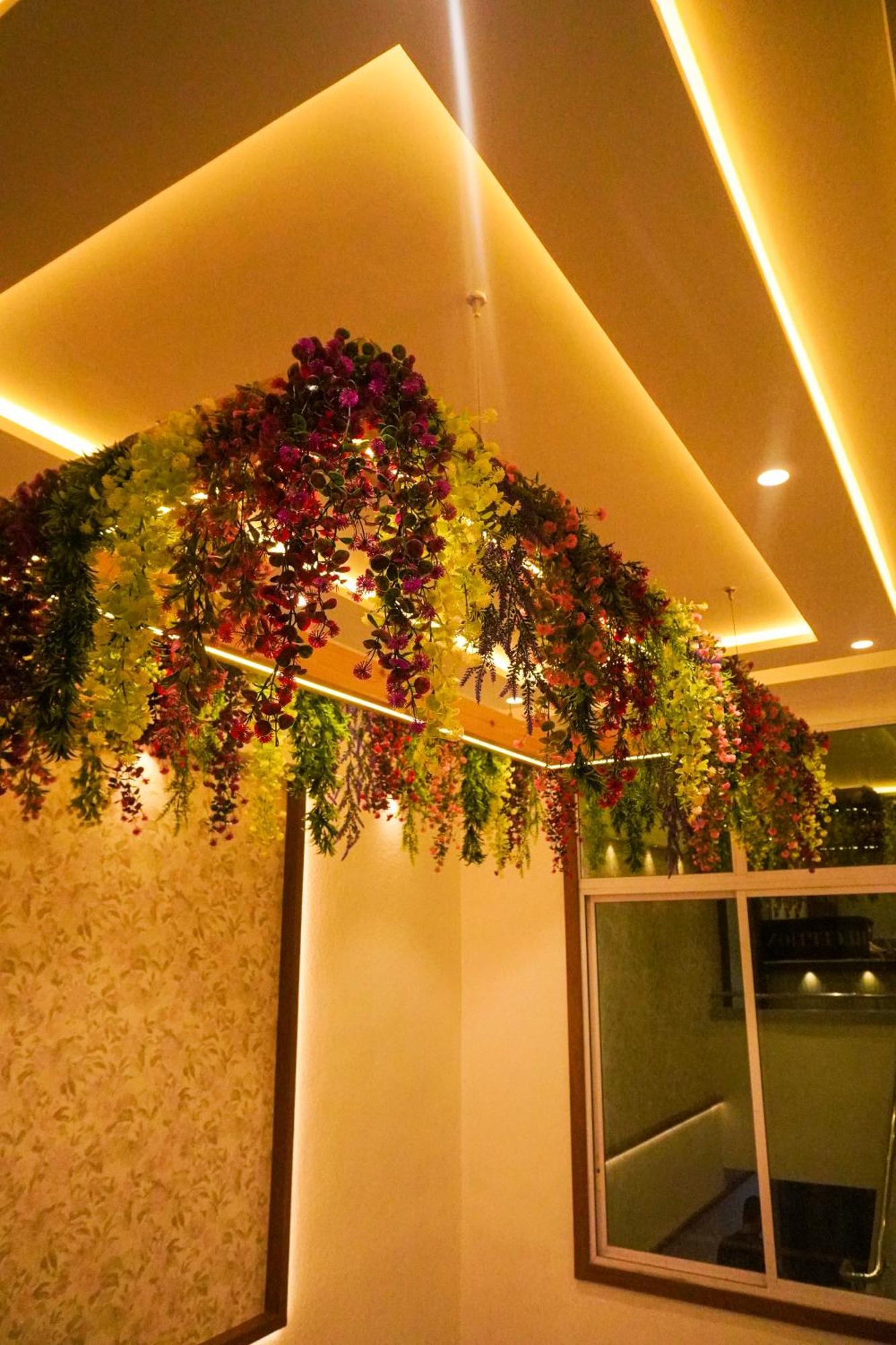 Hotel Spencer-Navi Mumbai Ngoại thất bức ảnh