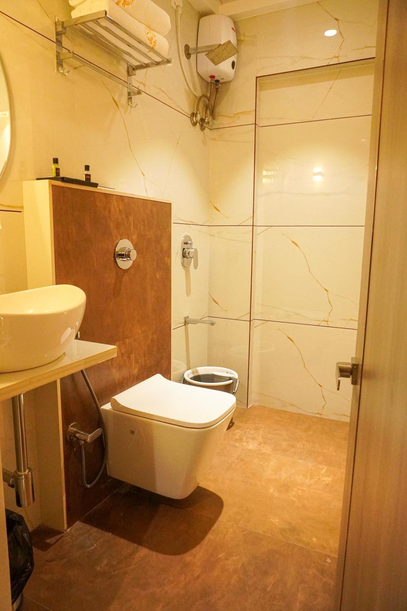 Hotel Spencer-Navi Mumbai Ngoại thất bức ảnh